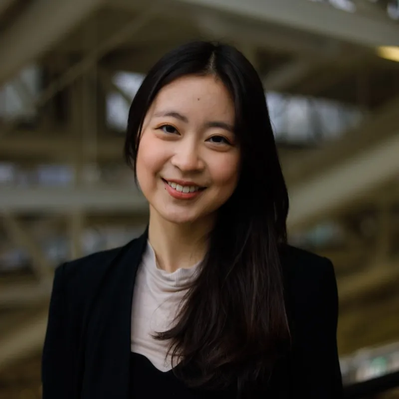 JennyYi_Headshot